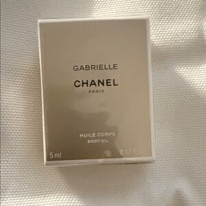 CHANEL Gabrielle Paris Body Oil in Gold